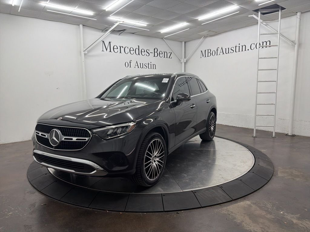 Used 2026 Gray Mercedes-Benz GLC 300 image 3