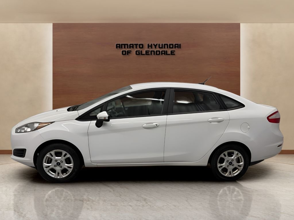 Used 2016 Ford Fiesta SE with VIN 3FADP4BJ8GM150607 for sale in Glendale, WI