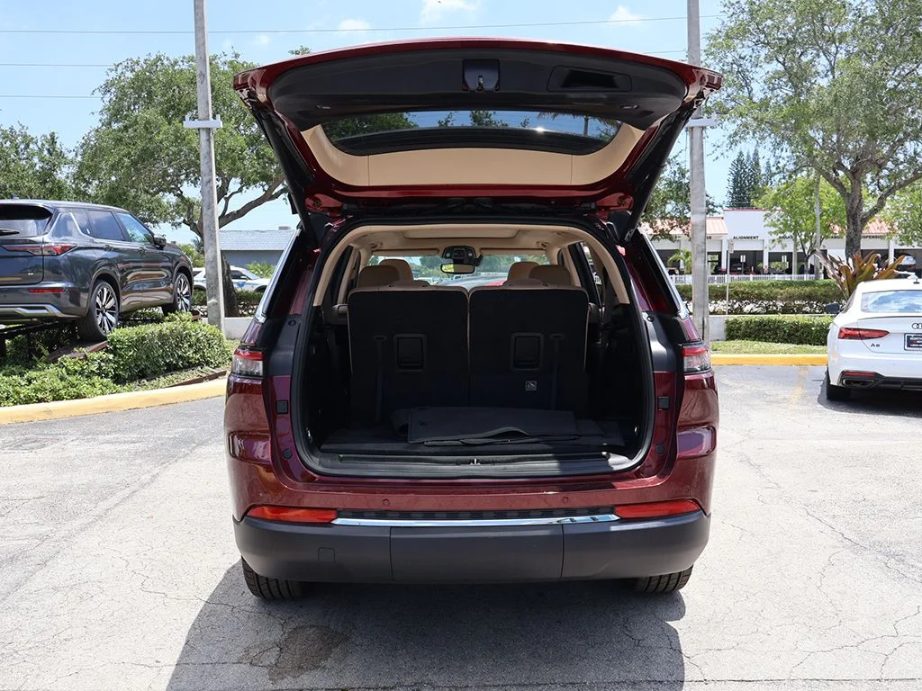 Used 2022 Red Jeep Limited image 23