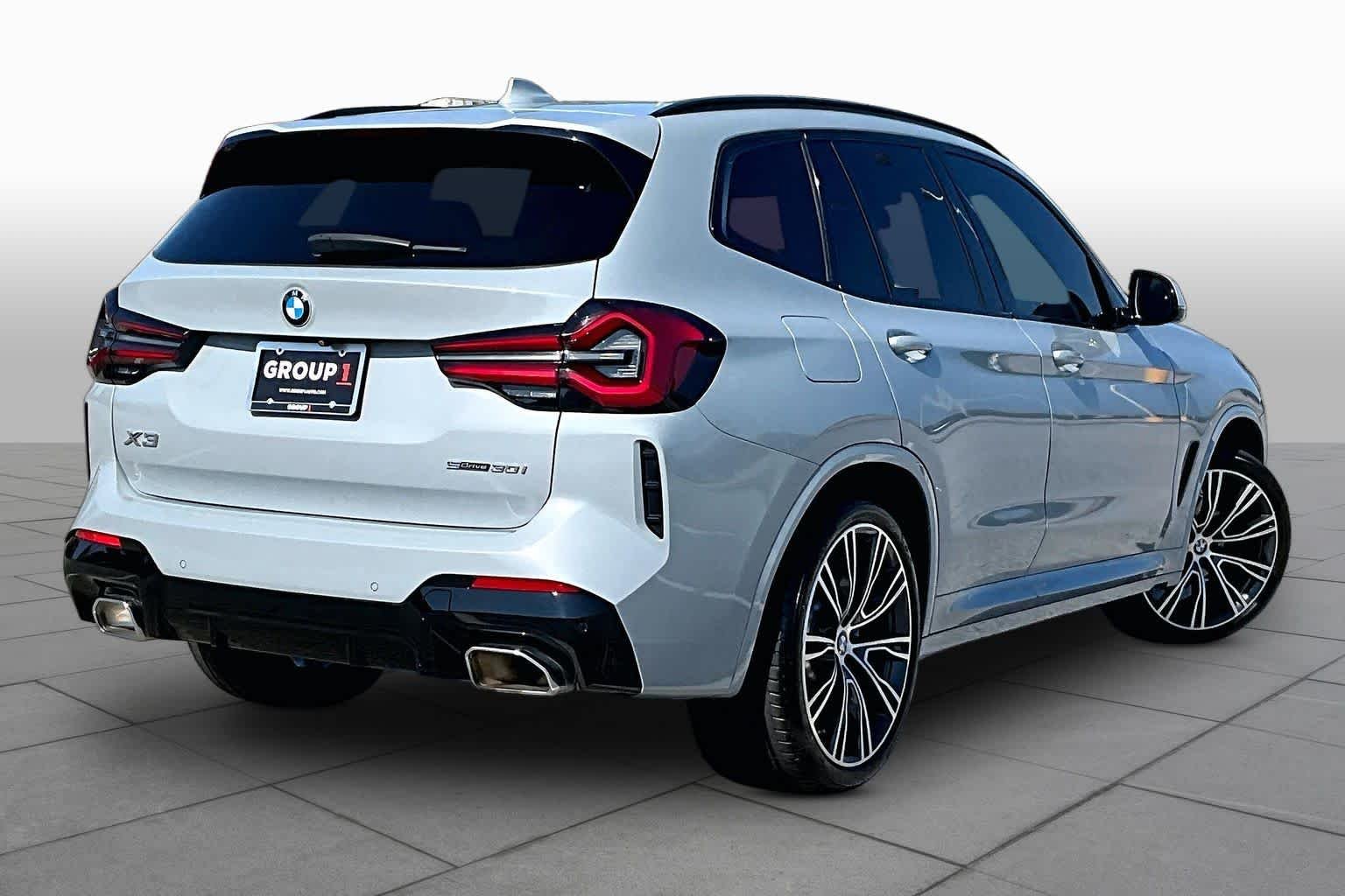 Used 2022 Brooklyn Grey Metallic BMW sDrive30i image 13