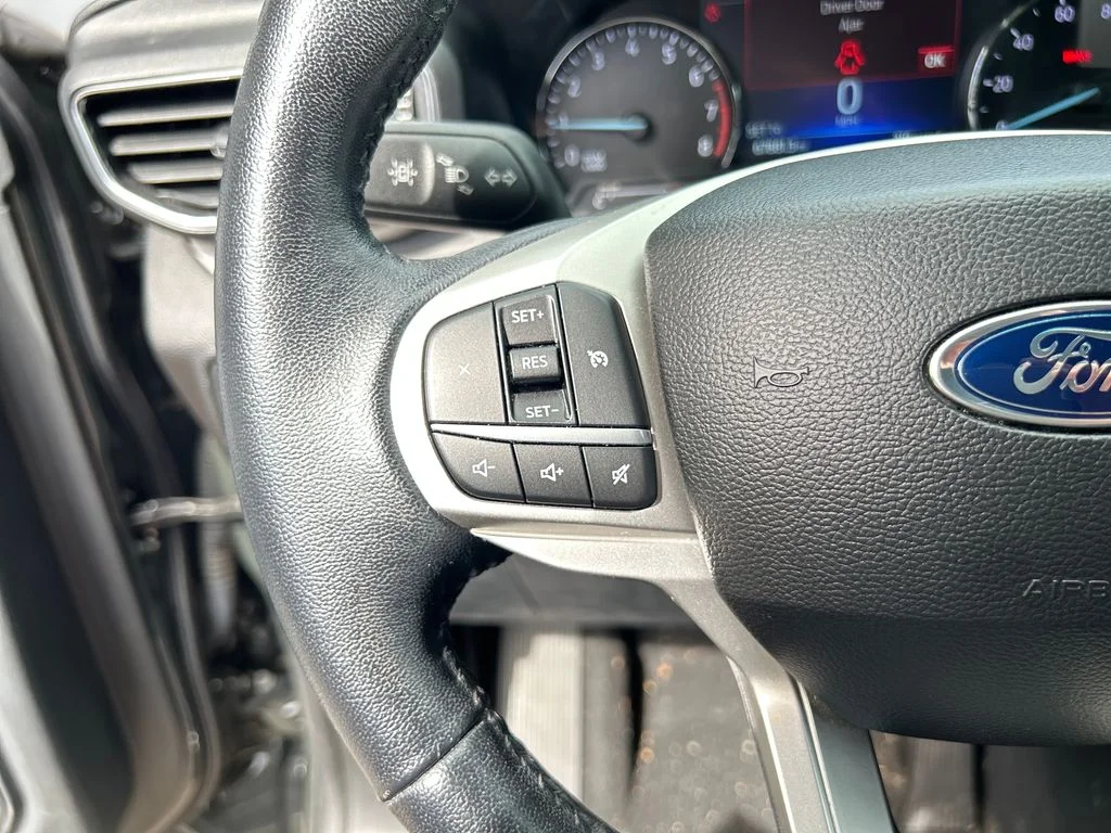Certified Used 2022 Green Ford XLT image 22