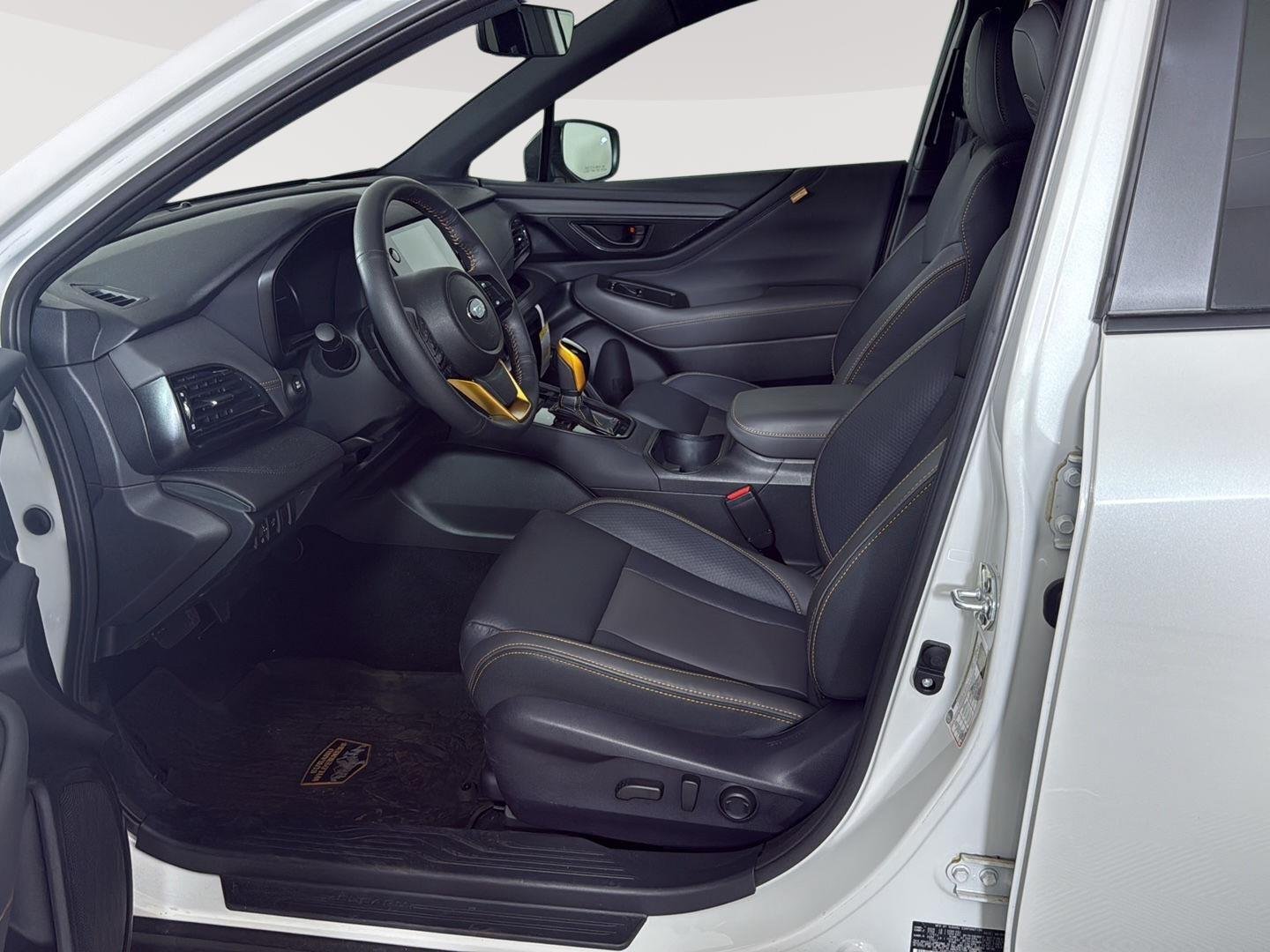 Used 2025 Crystal White Pearl Subaru Wilderness image 5