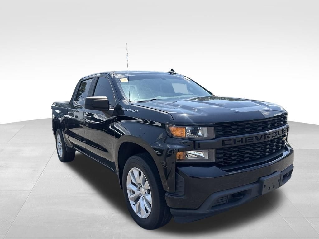 Used 2022 Black Chevrolet Custom image 11
