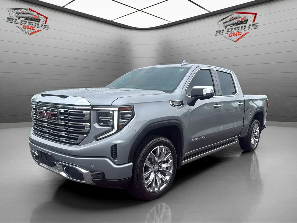 2024 GMC Sierra 4WD Crew Cab Short Box Denali's photo
