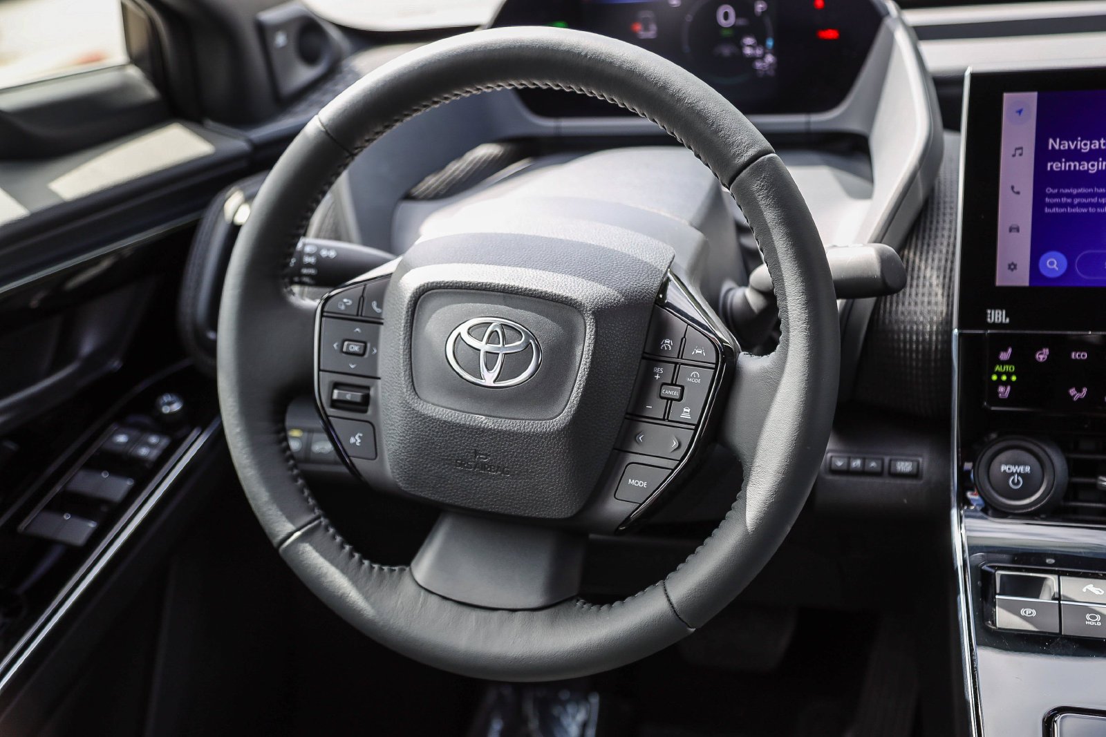 Certified Used 2023 Pearl Toyota Limited image 16