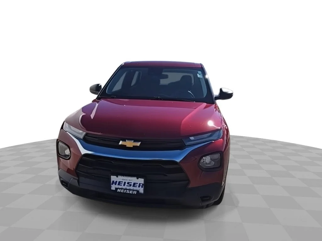 Used 2021 Red Chevrolet LS image 3