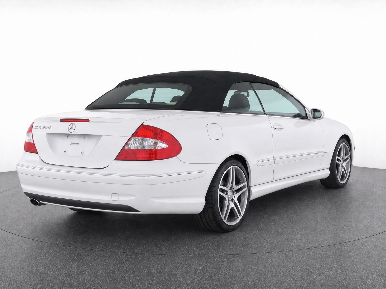 Used 2009 Arctic White Mercedes-Benz CLK 350 image 5