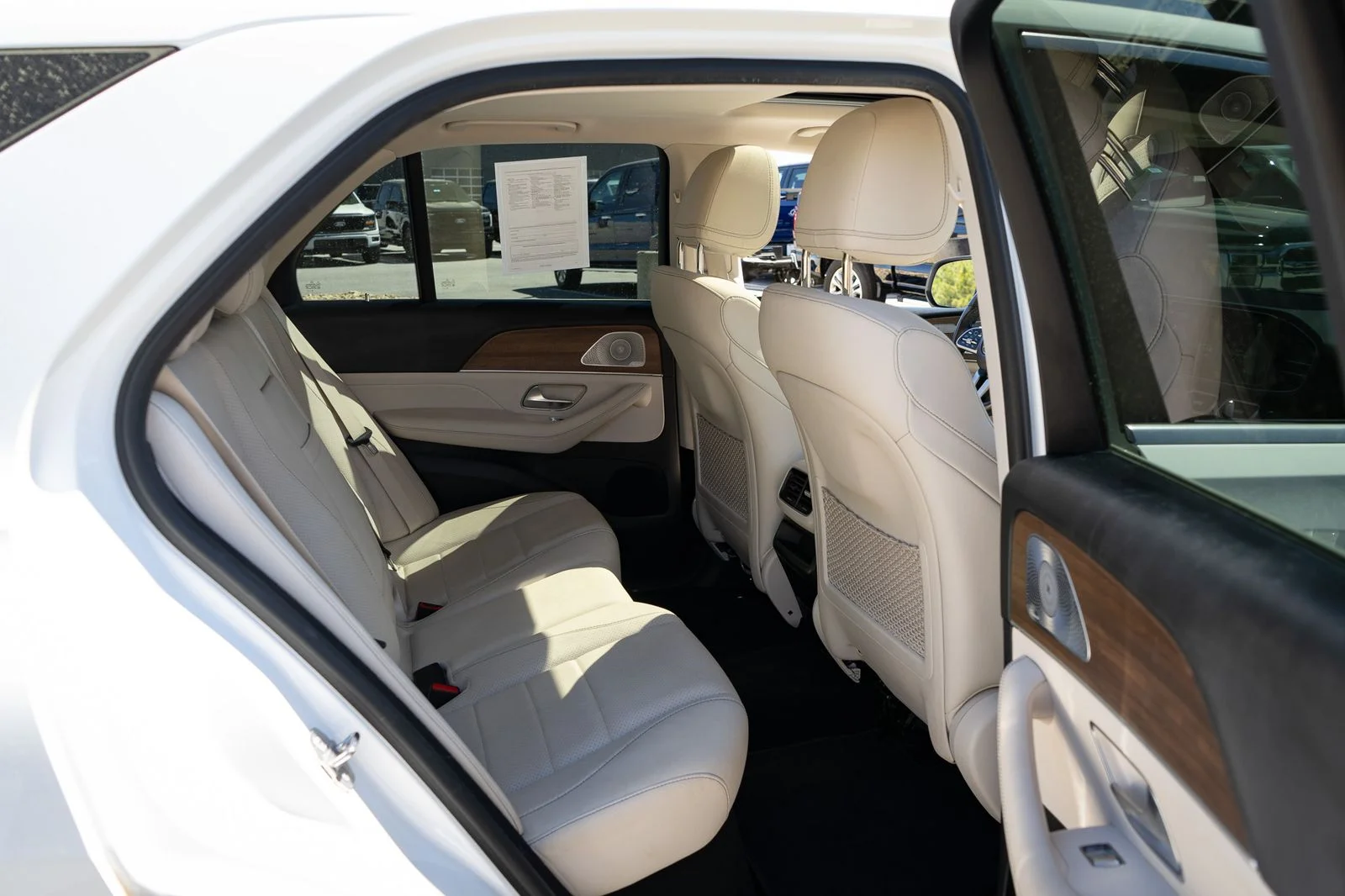 Used 2021 White Mercedes-Benz GLE 350 image 21