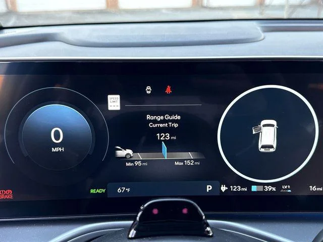 2026 Hyundai IONIQ 9 SEL - Photo 16