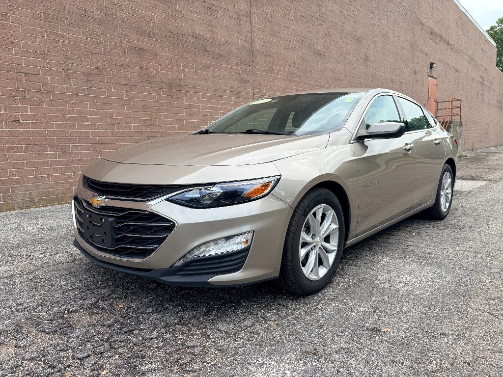 Used 2023 Gray Metallic Chevrolet LT image 1