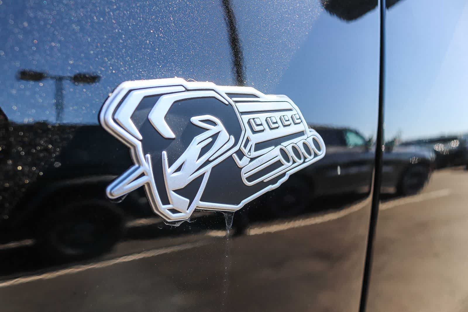New 2026 Diamond Black Crystal Pearl-Coat Exterior Paint RAM Big Horn image 13