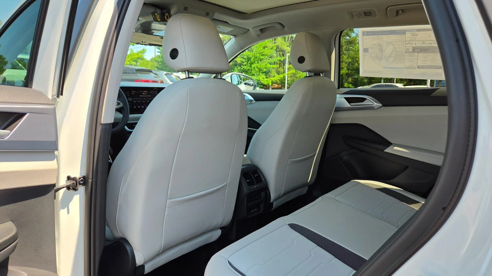 New 2026 Pure White Volkswagen SE image 47