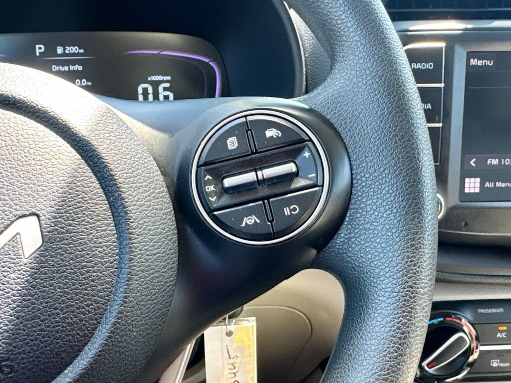 Used 2025 Snow White Pearl Kia LX image 21