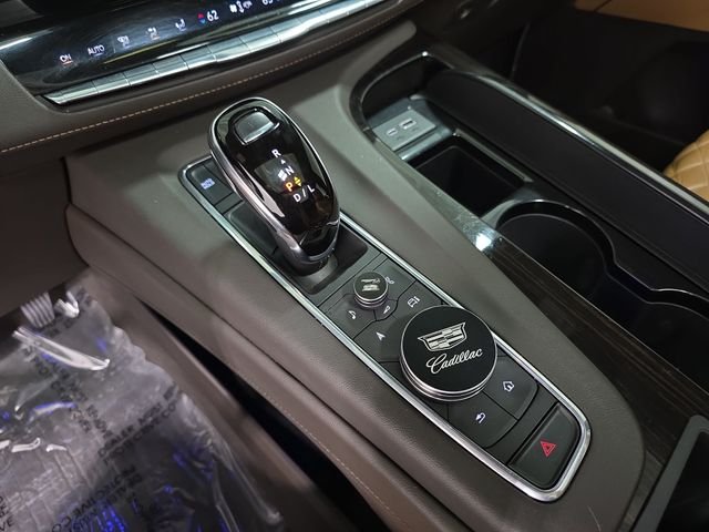 Used 2021 White Cadillac Sport image 25