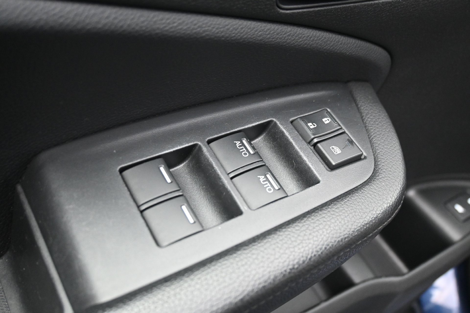 Used 2020 Blue Honda Ex-L image 19