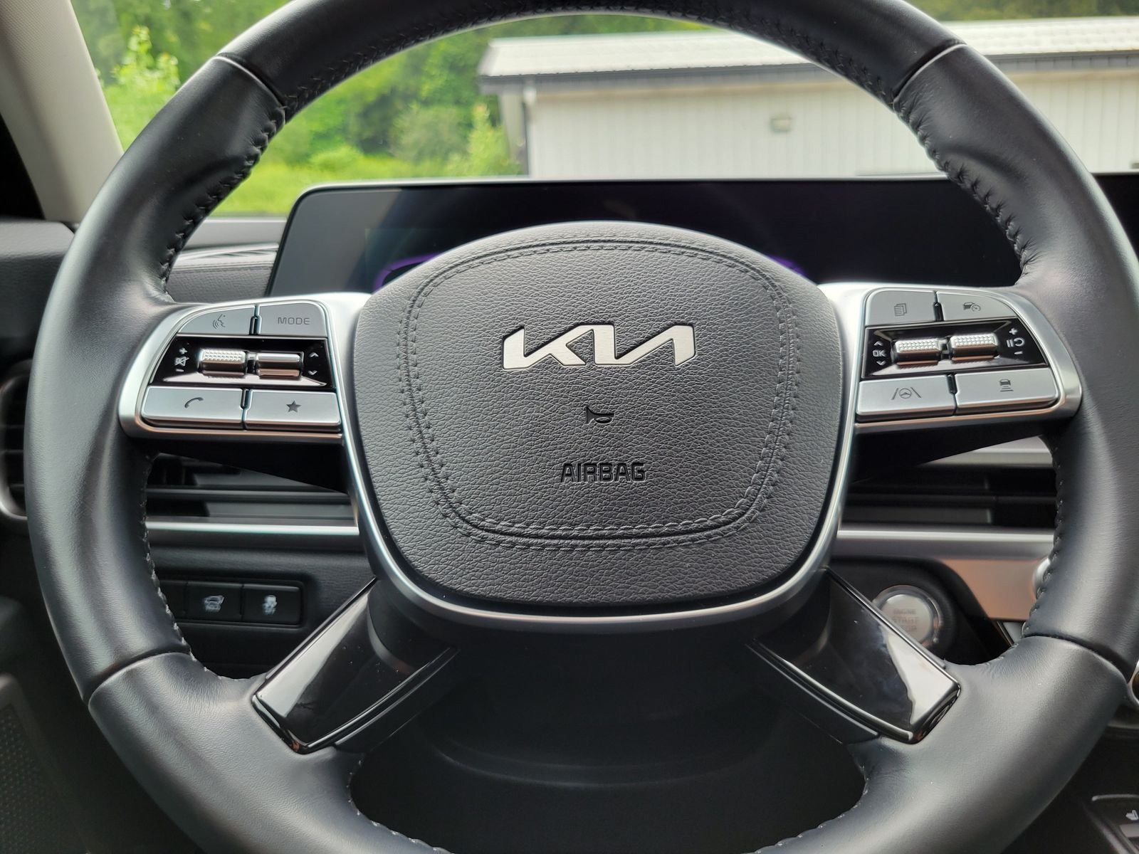 Used 2025 Black Kia S image 14