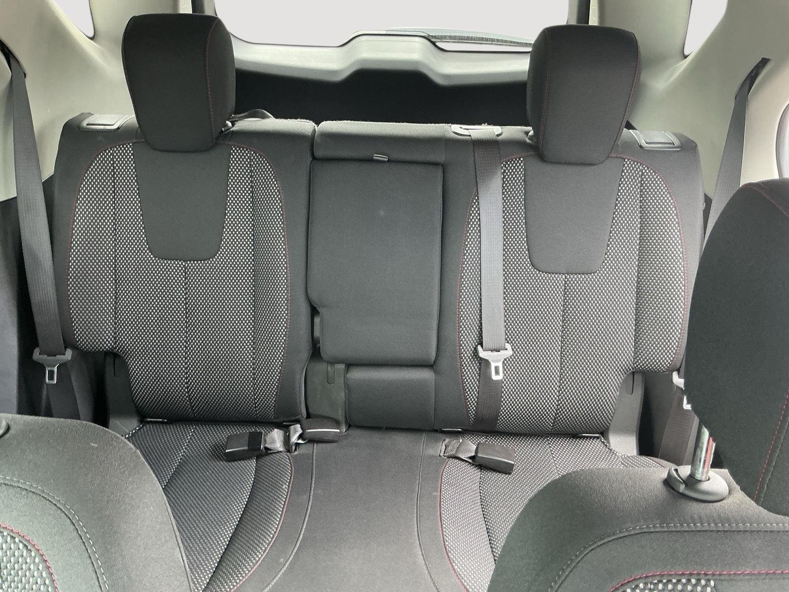 Used 2015 Champagne Silver Metallic Chevrolet LT image 6