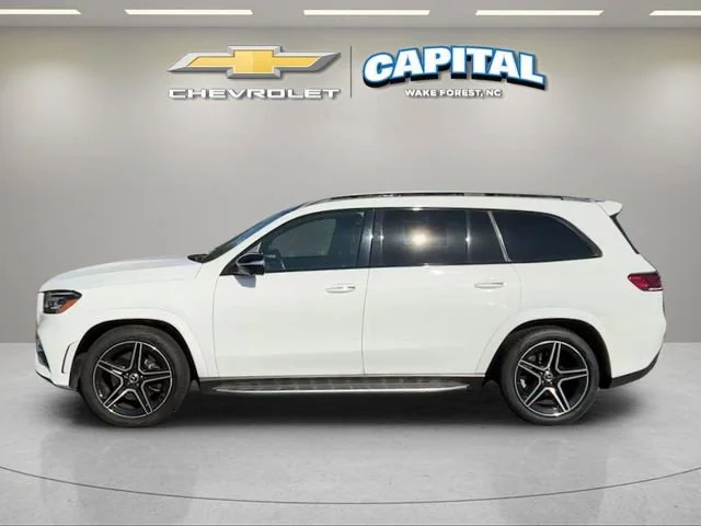 Used 2022 White Mercedes-Benz 4MATIC® image 2