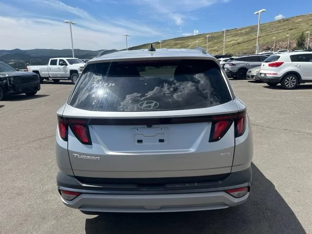 Used 2025 Shimmering Silver Hyundai SEL image 9