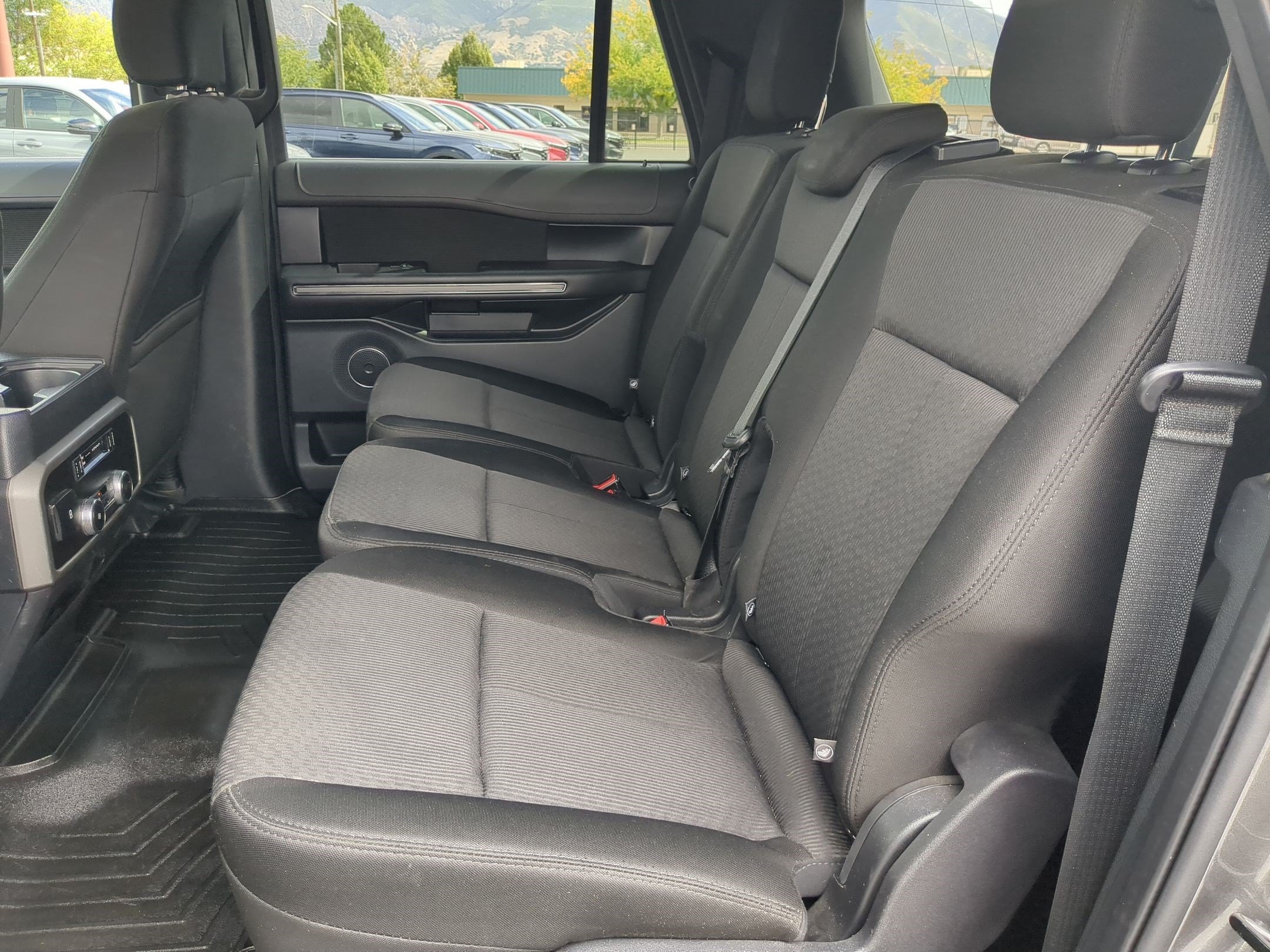 Used 2020 Magnetic Metallic Ford XLT image 27