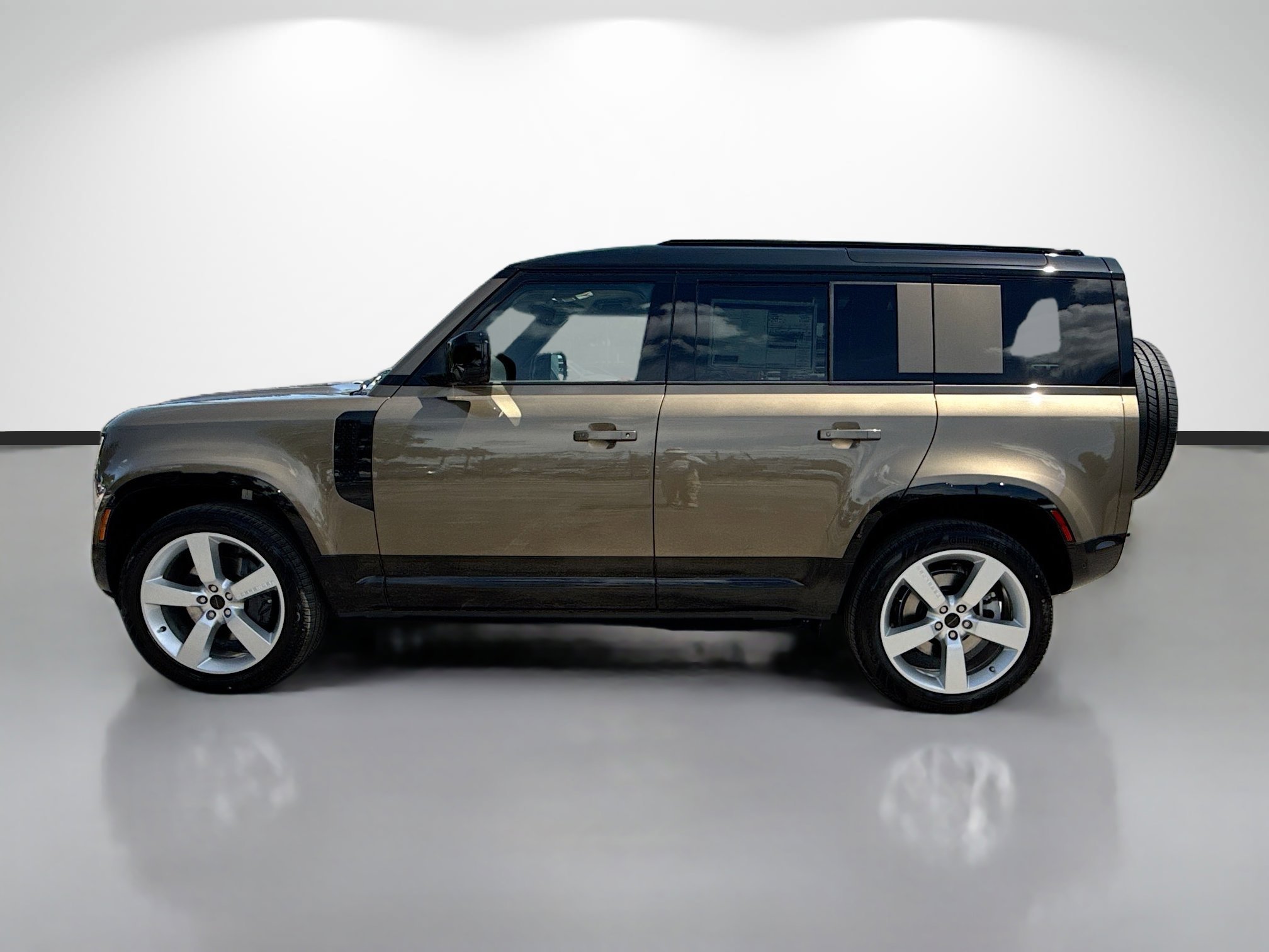 New 2026 Gondwana Stone LAND ROVER X-Dynamic SE image 2