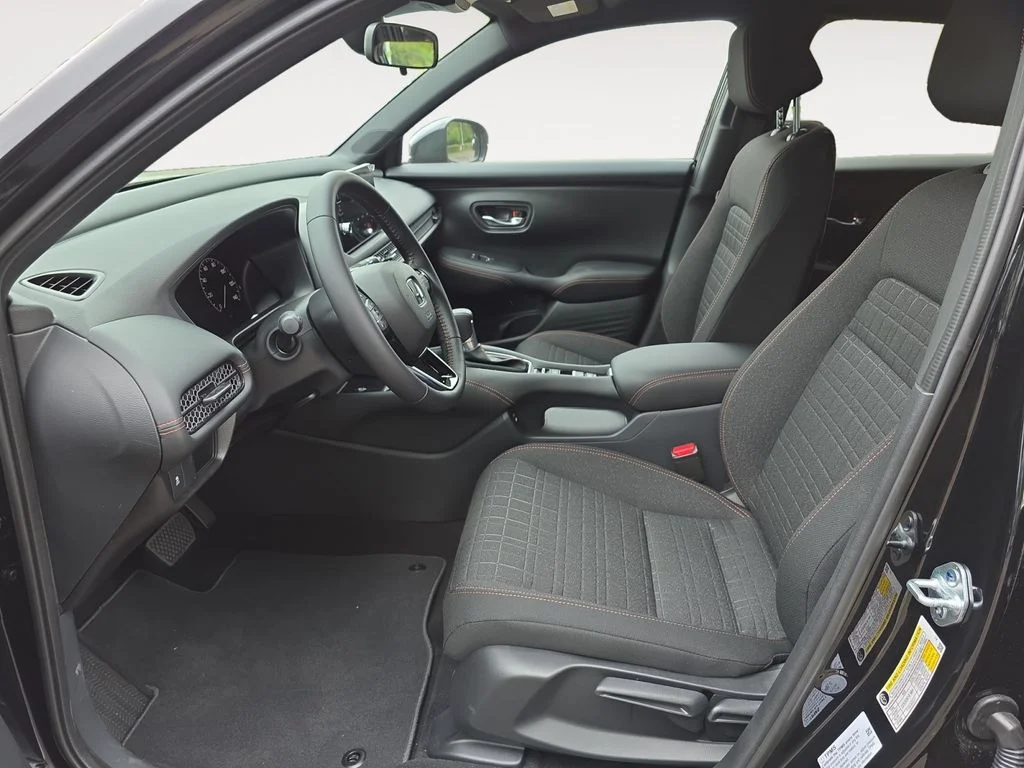2026 Honda HR-V Sport - Photo 9