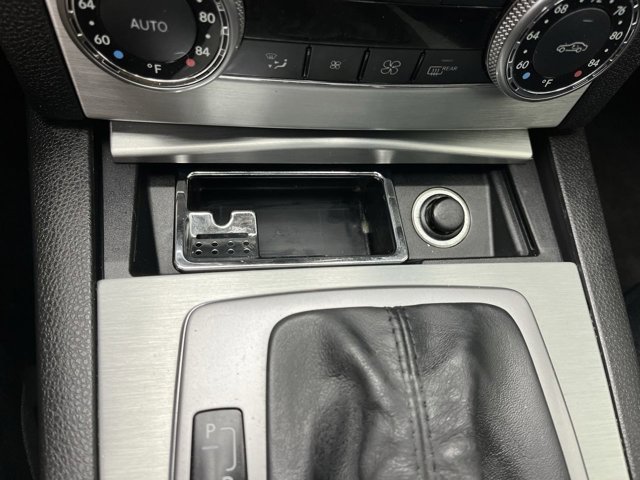 Used 2009 Beige Mercedes-Benz 3.0L Luxury image 19