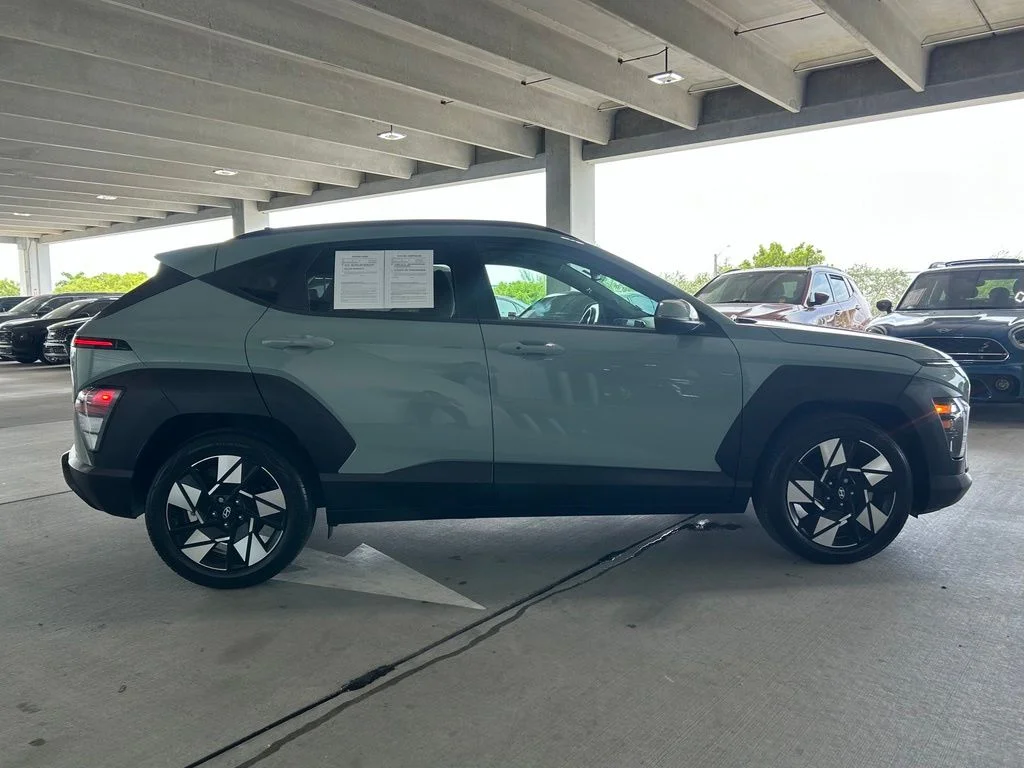 Used 2024 Mirage Green Hyundai SEL image 3