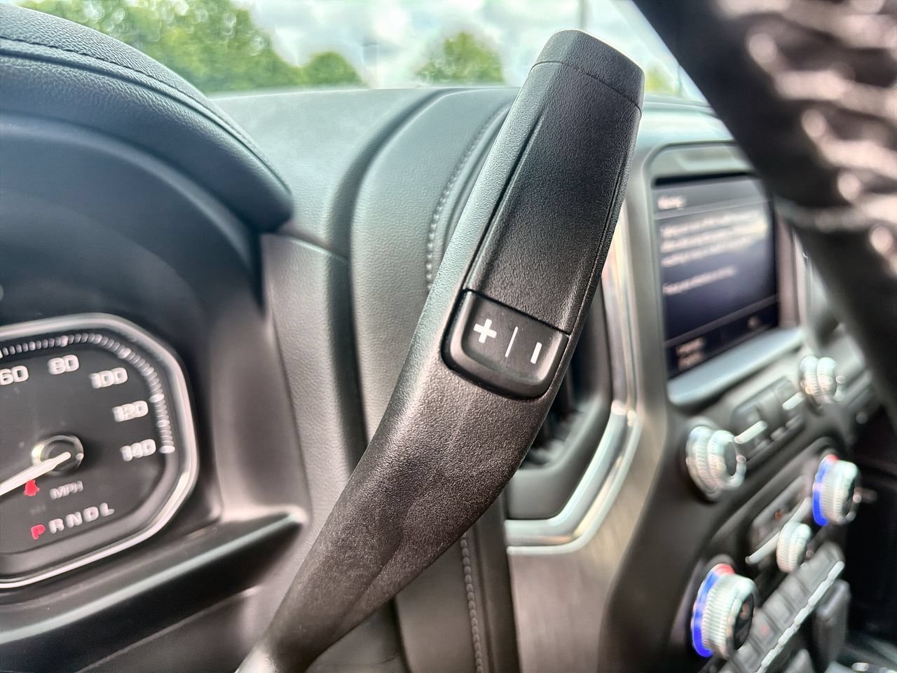Used 2023 SUMMIT WHITE GMC Denali image 14
