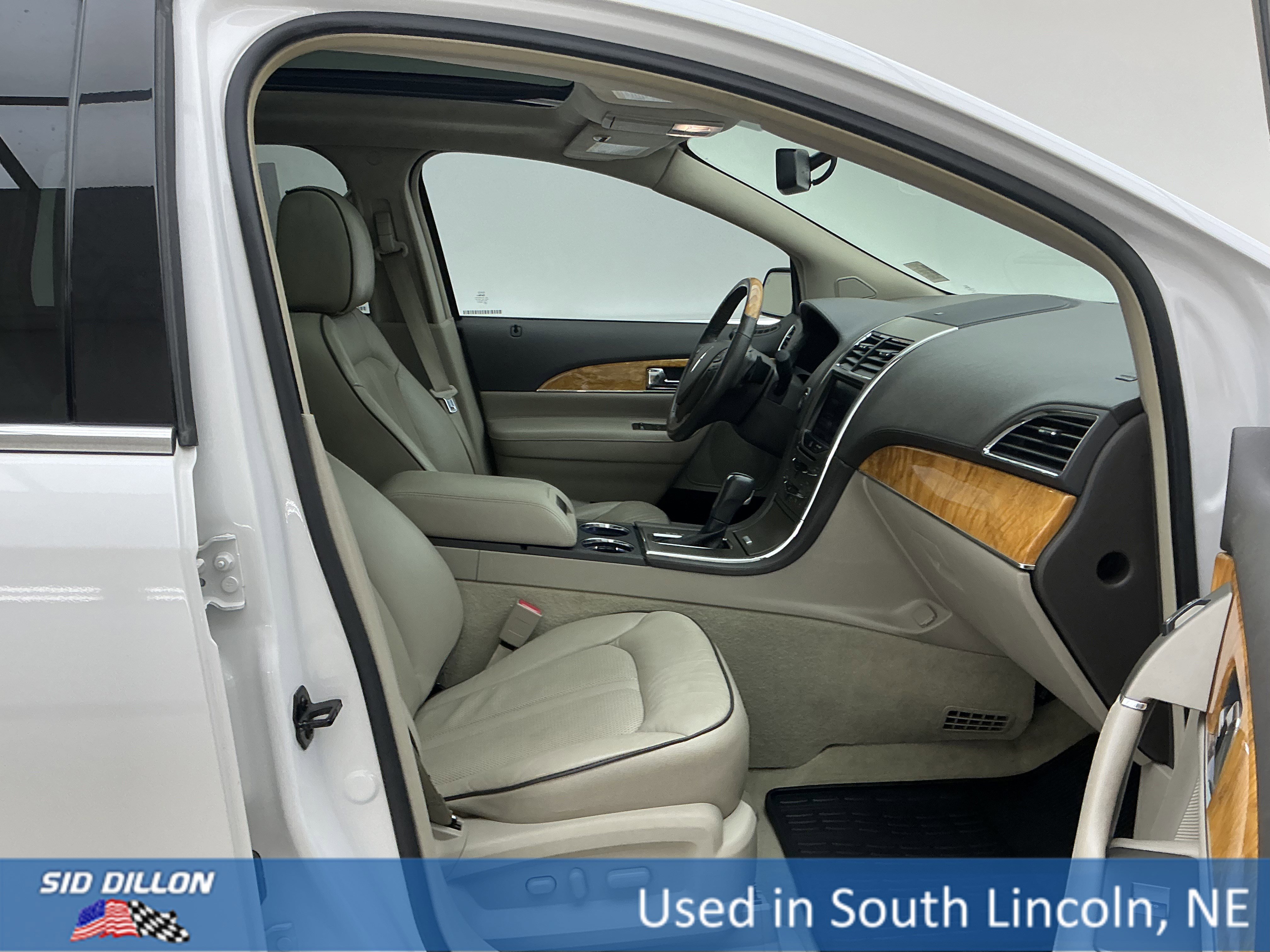 Used 2013  Lincoln  image 25