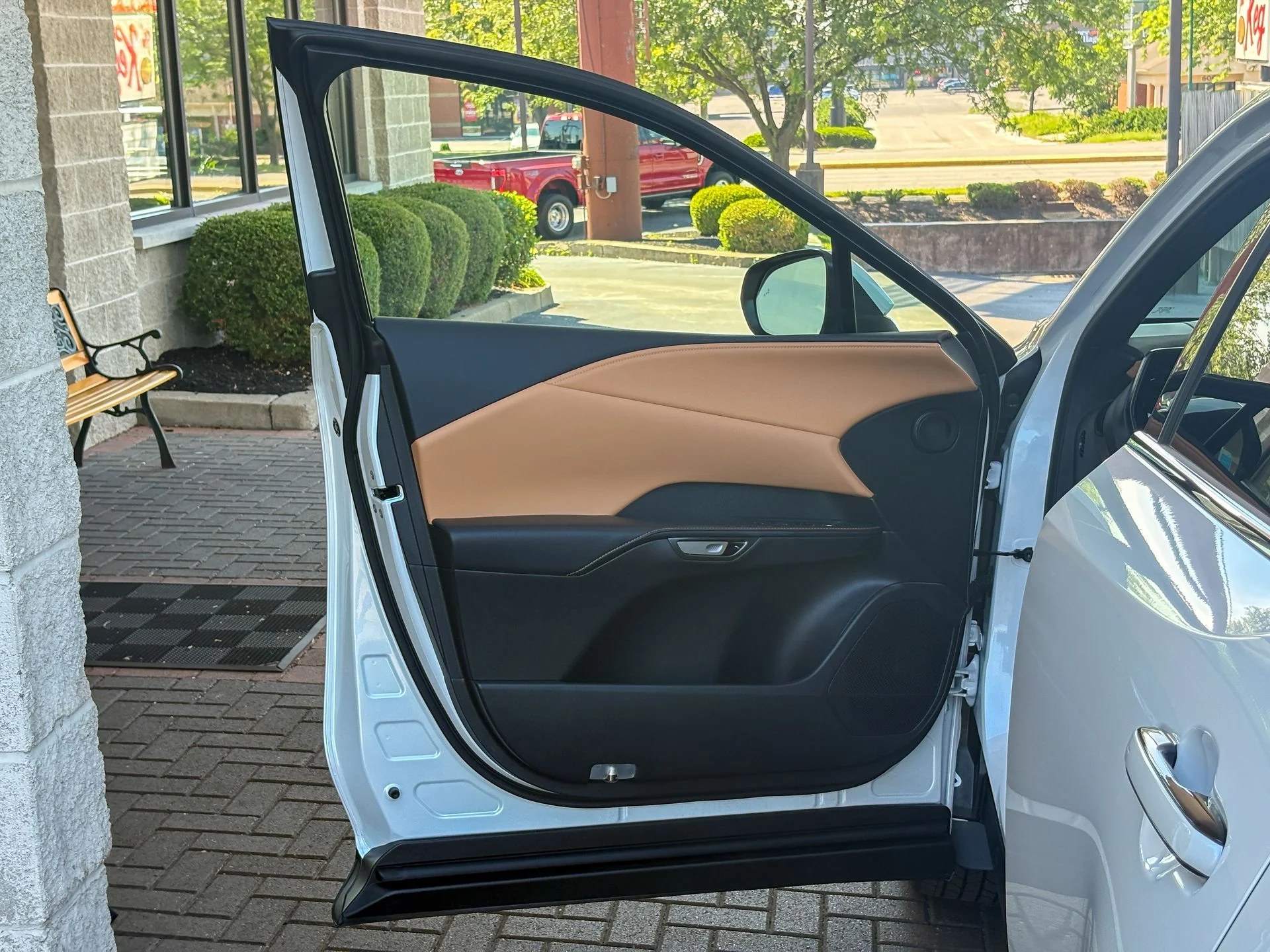Used 2023 White Lexus 350 Premium Plus image 19