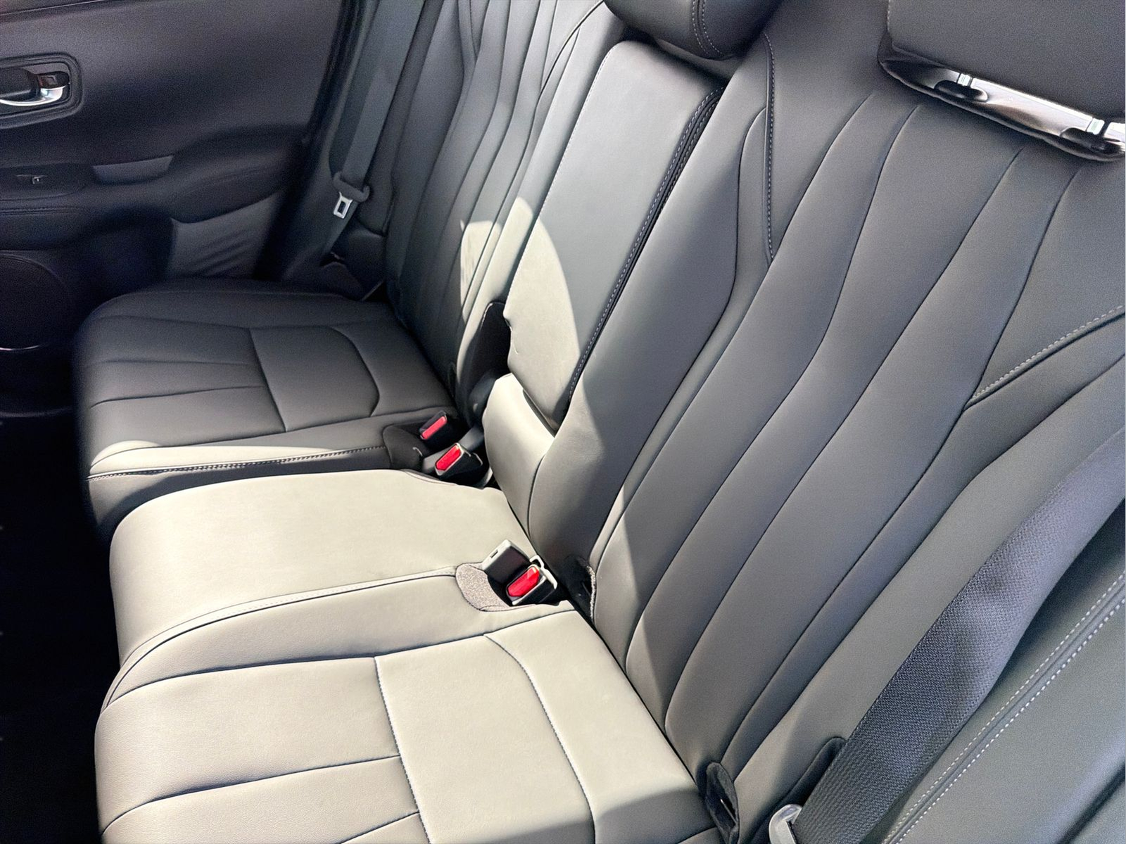 New 2026 Platinum White Pearl Acura Base image 31