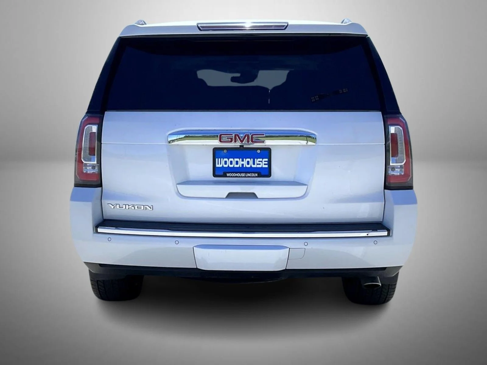 Used 2016 White GMC Denali image 6