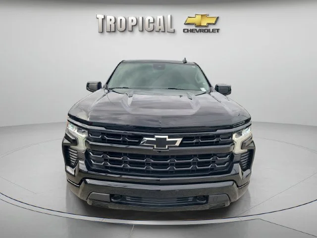 Used 2023 BLACK Chevrolet RST image 8