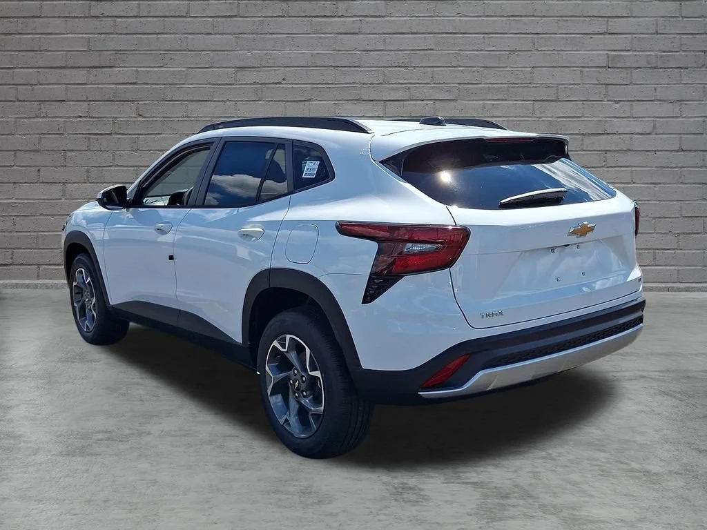 New 2026 Summit White Chevrolet LT image 6