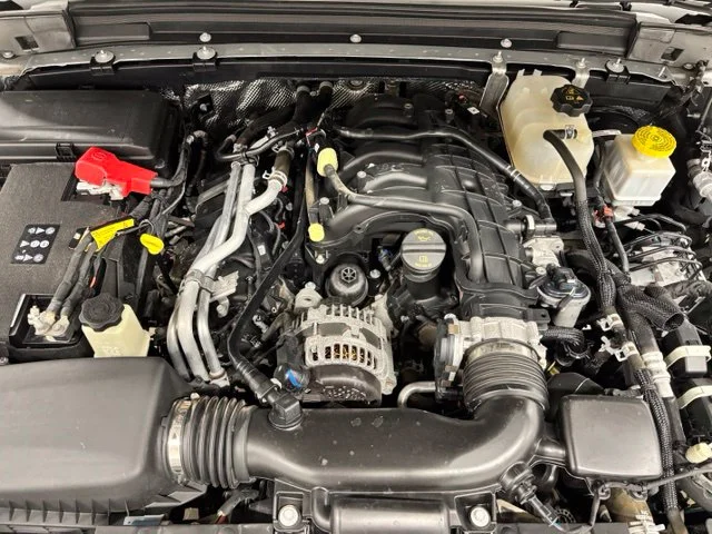Used 2024 Silver Jeep Sport S image 25