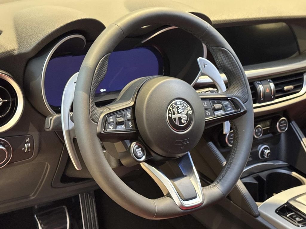 2026 Alfa Romeo Stelvio Base - Photo 9