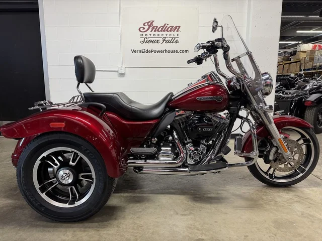 2016 Harley-Davidson® FLRT - Freewheeler 