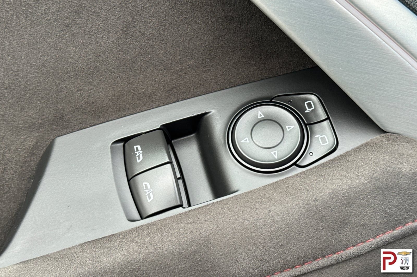 Used 2018 Black Chevrolet ZL1 image 13