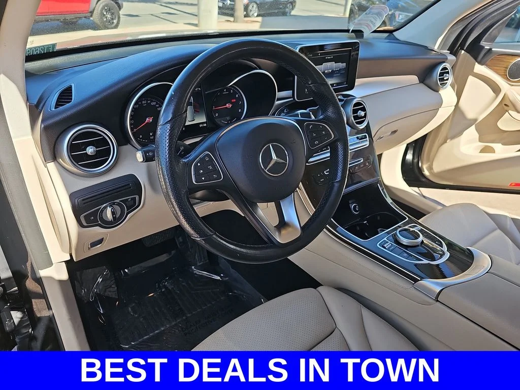 Used 2019 Black Mercedes-Benz GLC 350e image 16