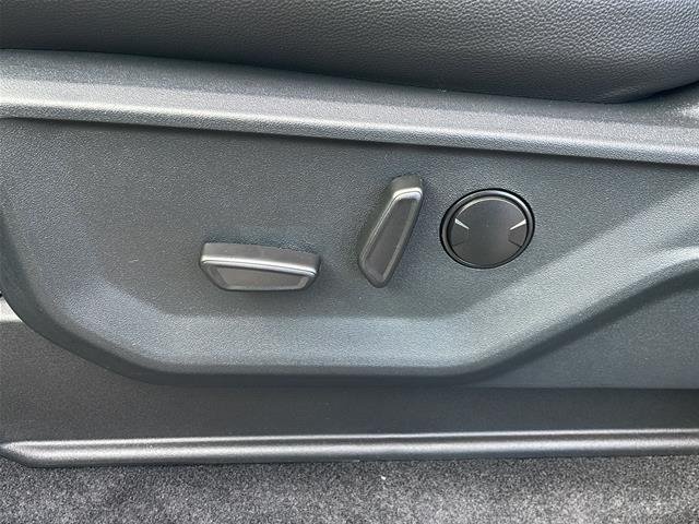 New 2026 Antimatter Blue Metallic Ford Lariat® image 39