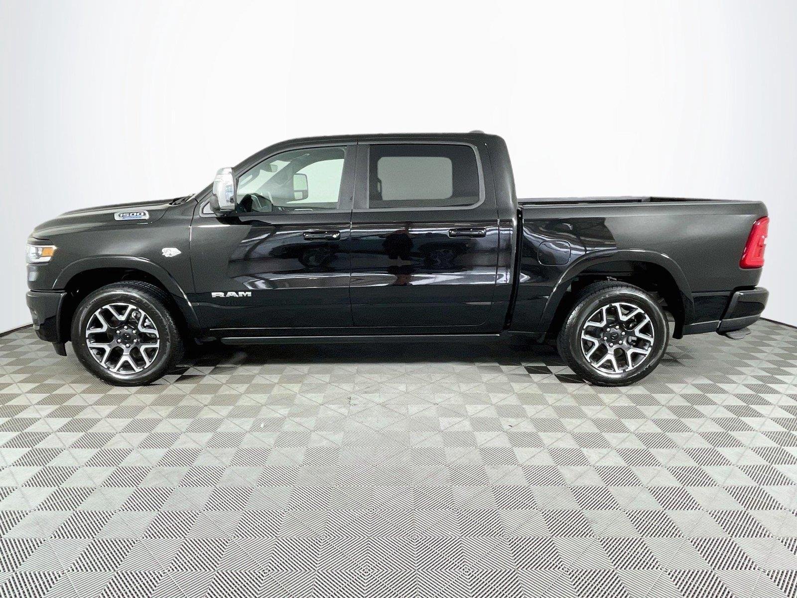 Used 2026 Diamond Black Crystal Pearlcoat Ram Laramie image 4