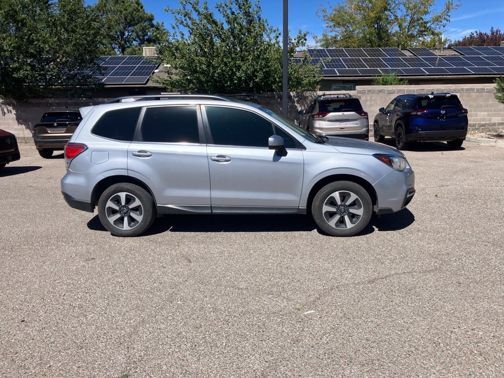 Used 2017 Silver Subaru 2.5i Limited image 4