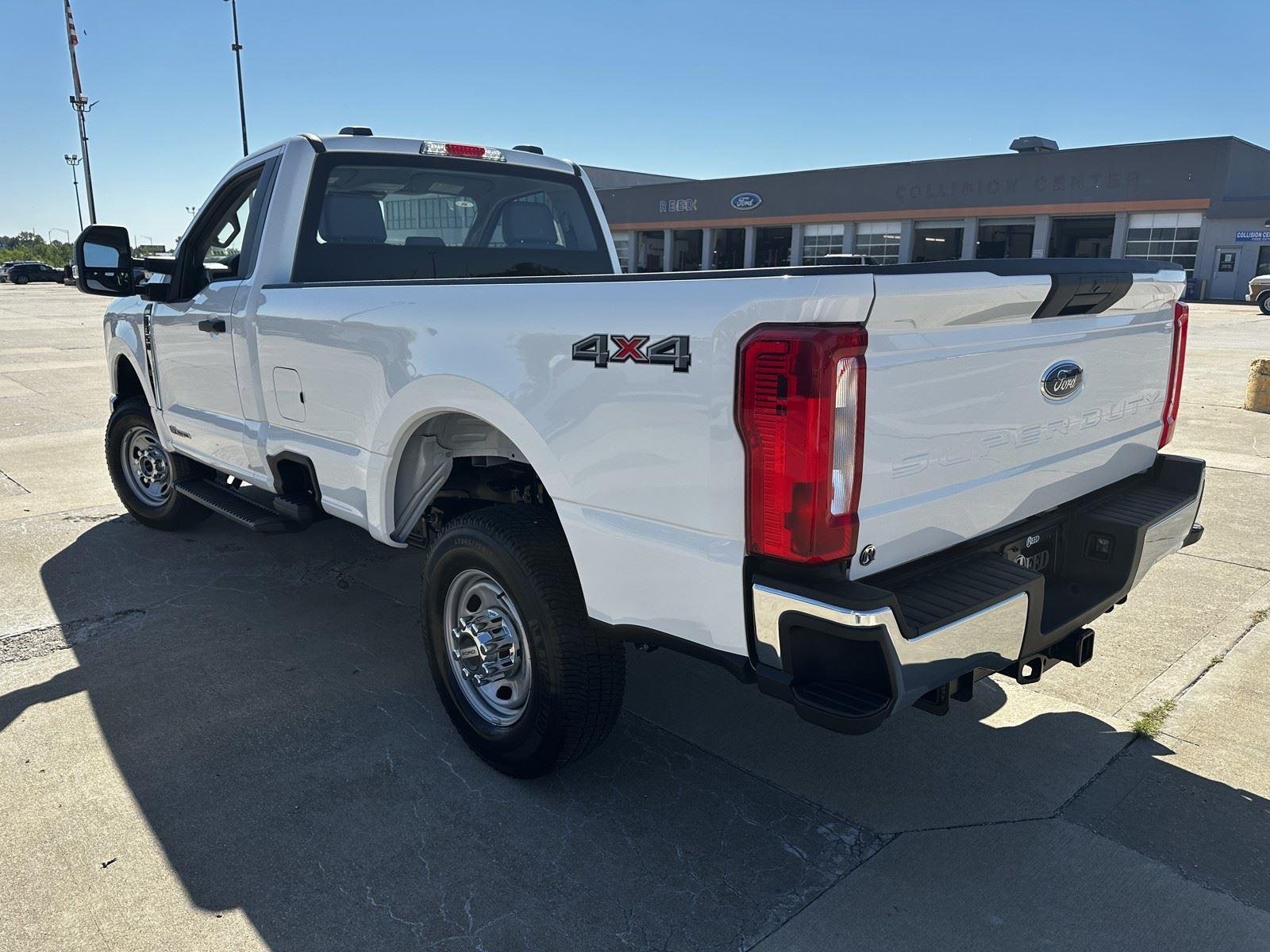 2025 Ford F-350 Super Duty XL - Photo 7