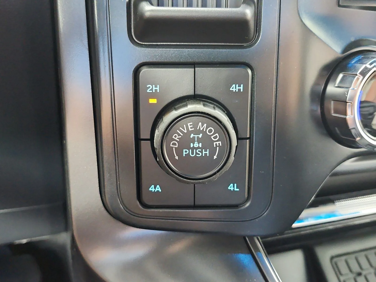 New 2026 White Ford Lariat image 28