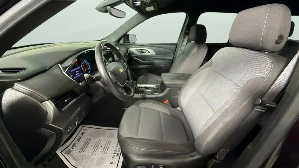 Used 2022 Black Cherry Metallic Chevrolet LT Cloth image 17