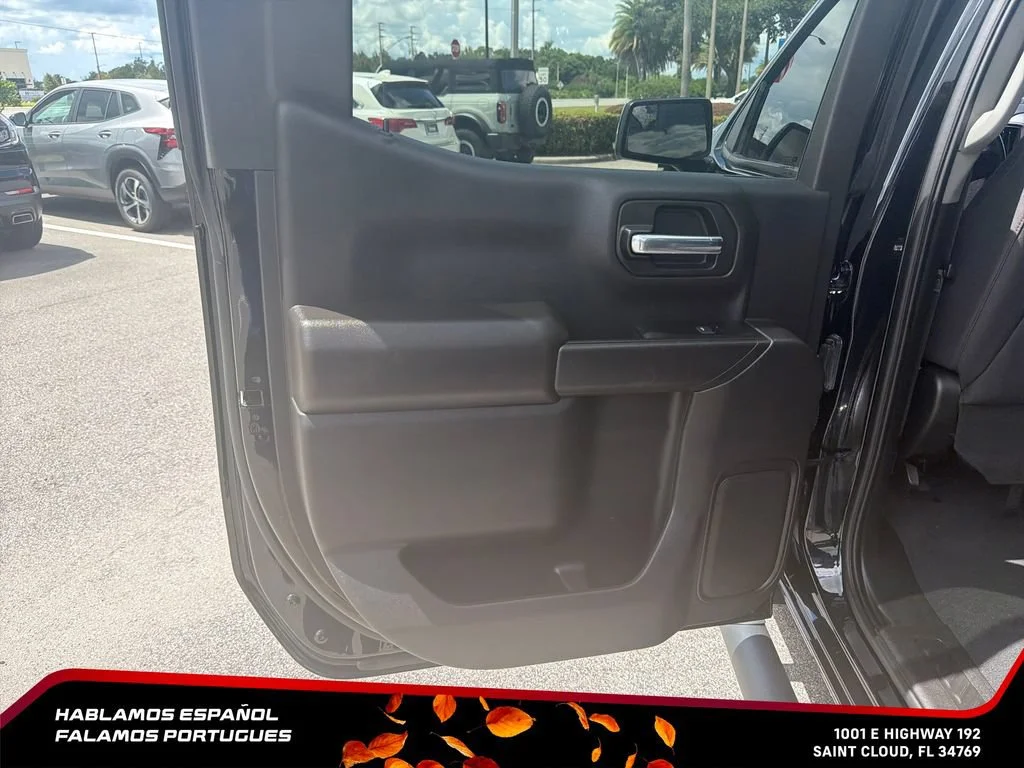 Used 2023 BLACK Chevrolet Custom image 25