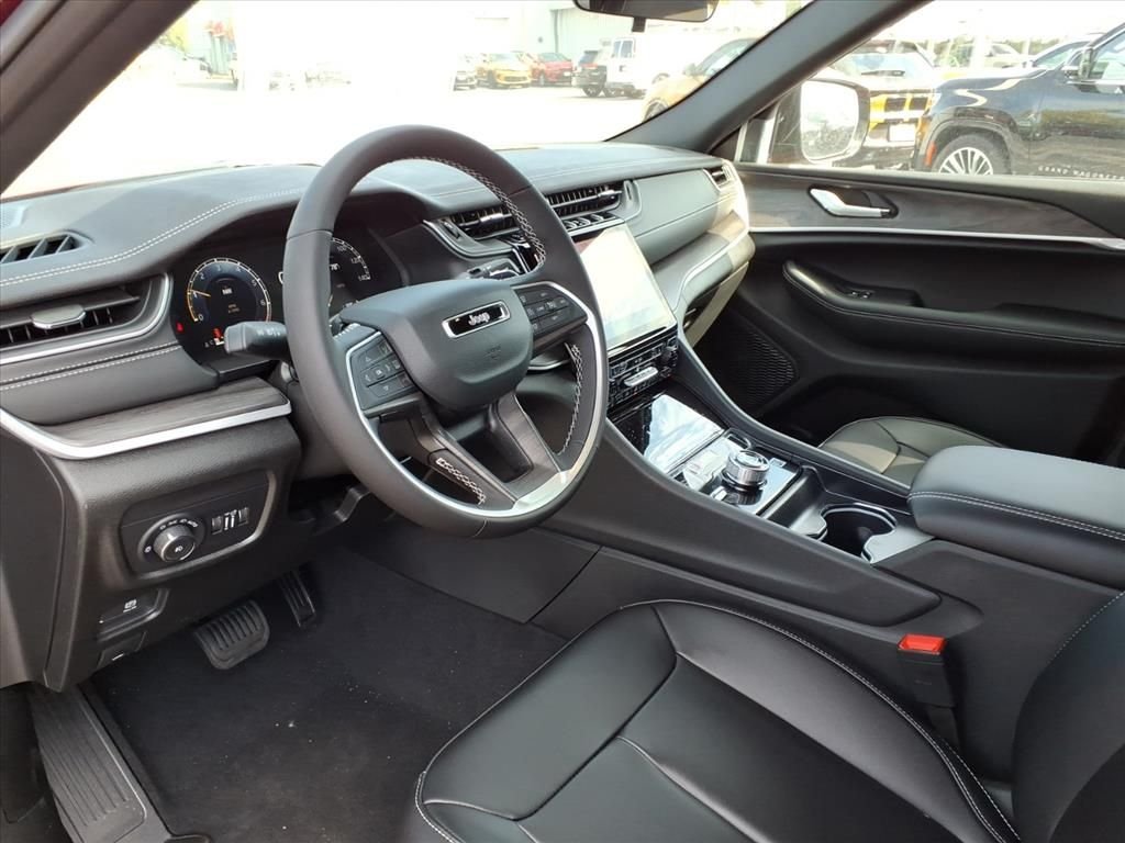 Used 2025 Red Jeep Limited image 8