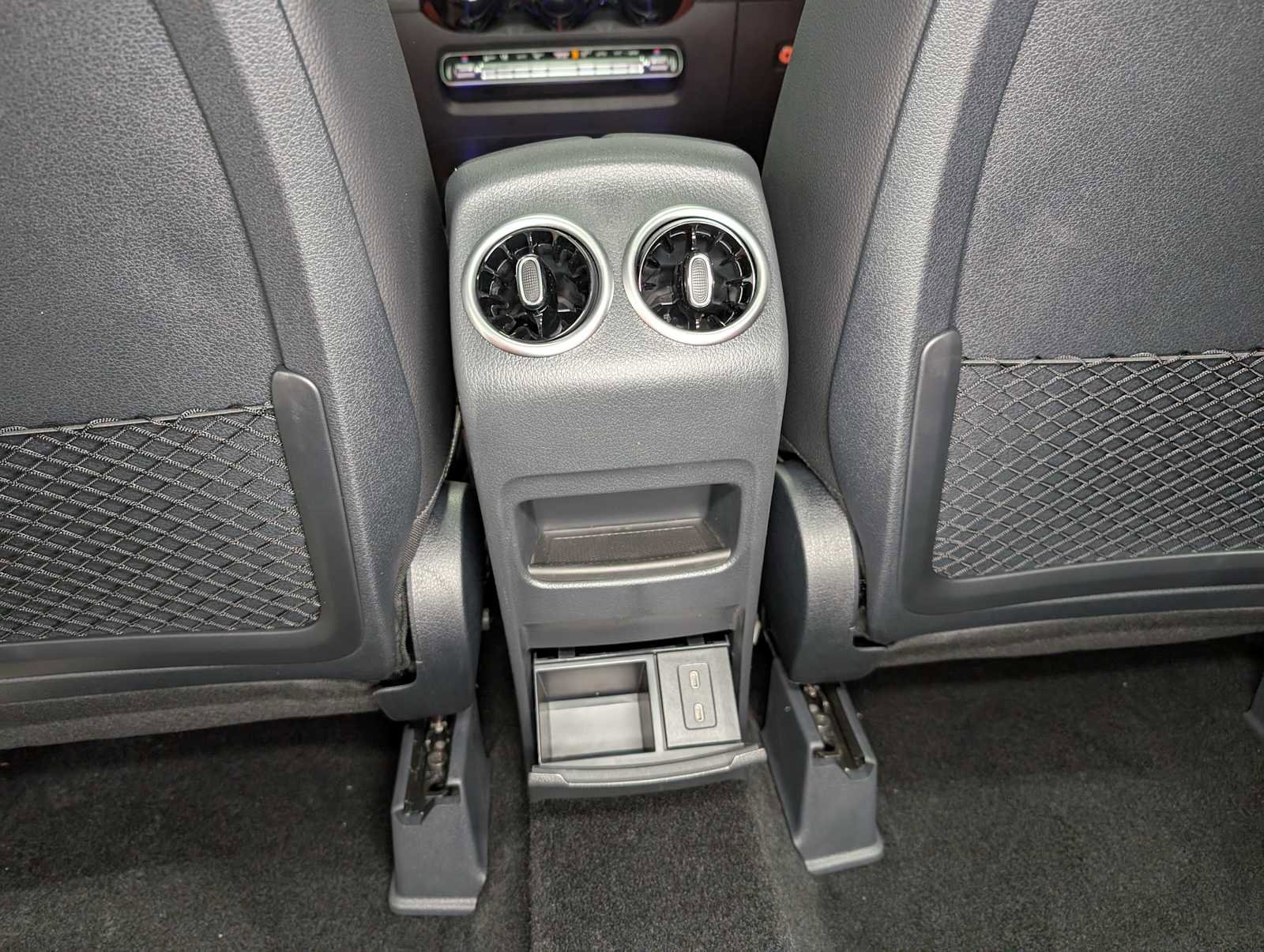 2026 Mercedes-Benz GLB AMG GLB 35 - Photo 21