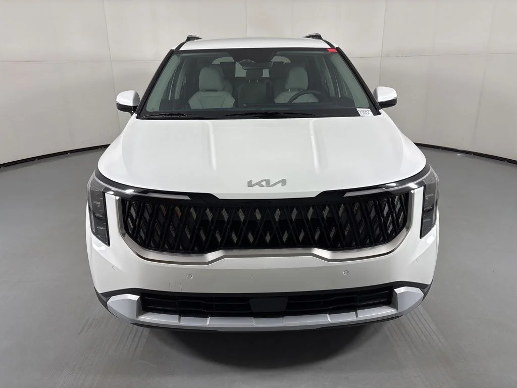 New 2026 Snow White Pearl Kia EX image 3
